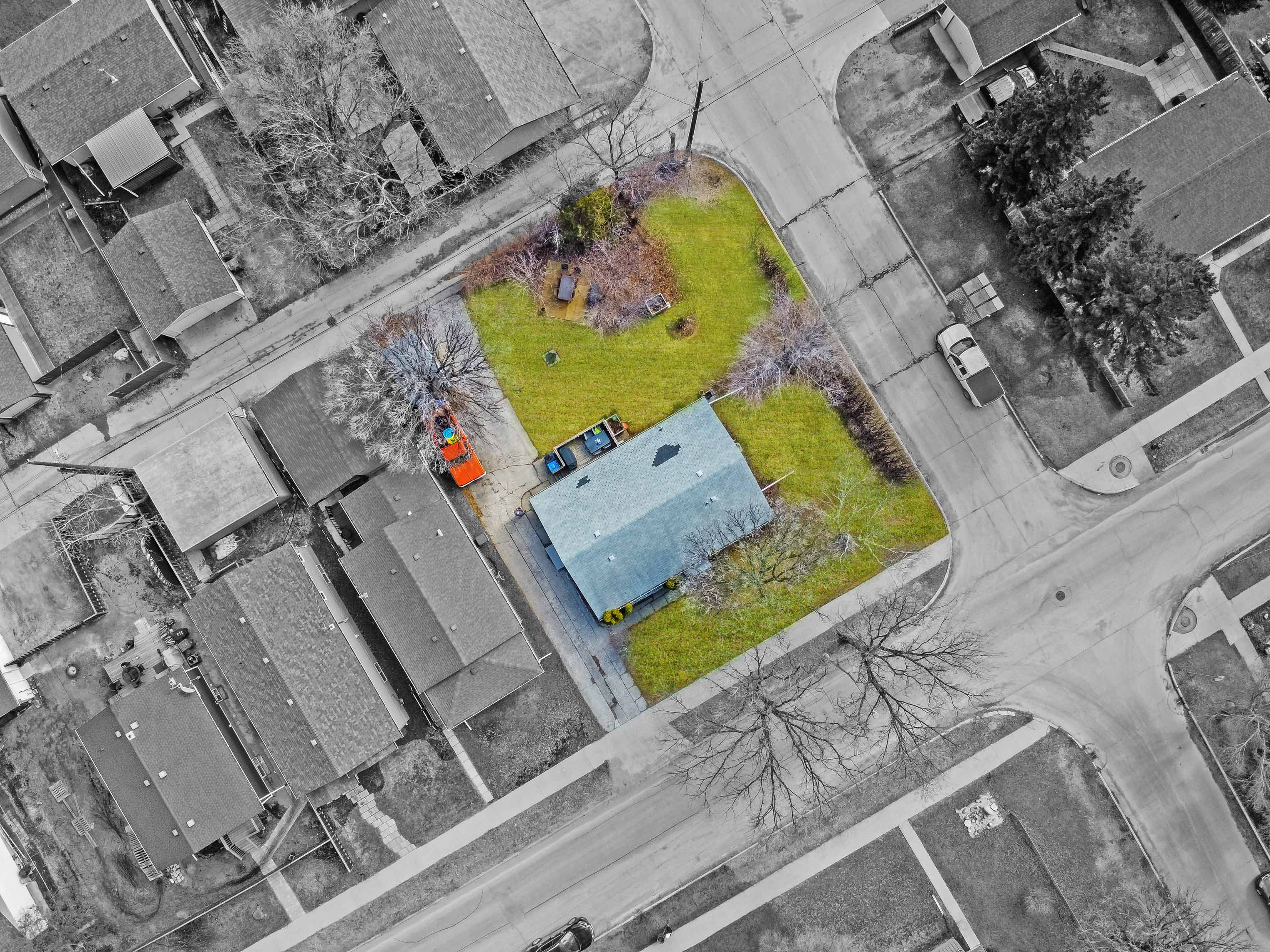 BoxBrownie.com aerial edits make a property pop